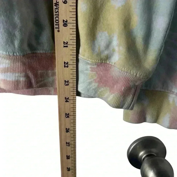 Rugrats Tie Dye Print Yellow Pink Sweatshirt Character Sleeve | Size Medium - Picture 7 of 7